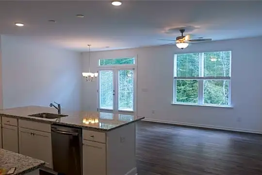 489 Rosemary Park Ln Photo 2