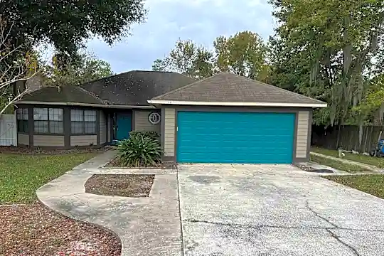 111 Wildwood Rd Photo 1