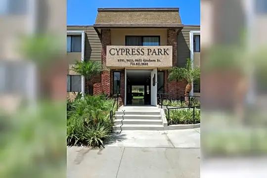 Cypress Park Apartments Photo 2