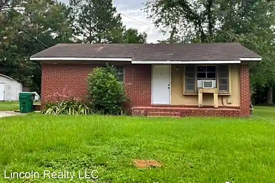 1119 Dunwoody Dr Photo 1