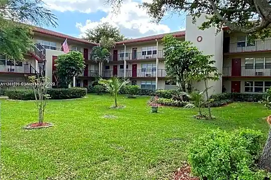 13300 SW 1st St #206-O Photo 1