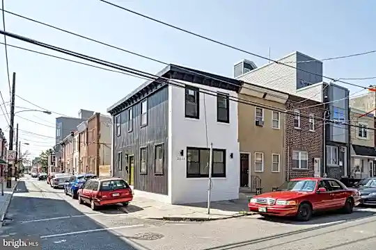 2613 Tulip St Photo 1