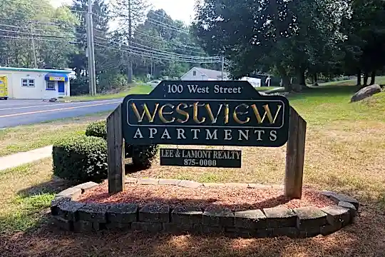 Westview Apartments Photo 2