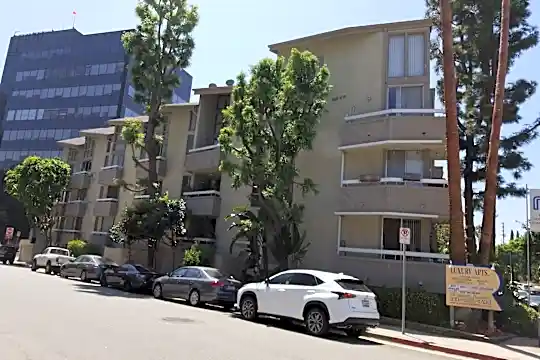 Carlton, The Photo 1