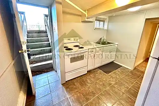 1824 7th Ave Photo 2