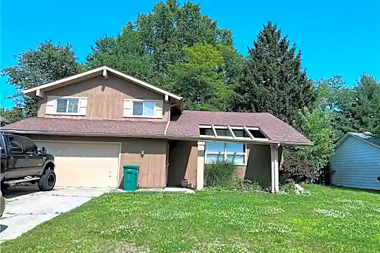 499 Catlin Dr Photo 2