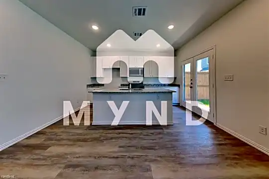 403 Briarwood Ln Photo 1