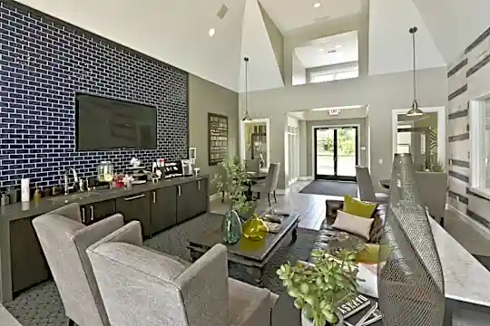 The Bradford At Easton Apartments Photo 2