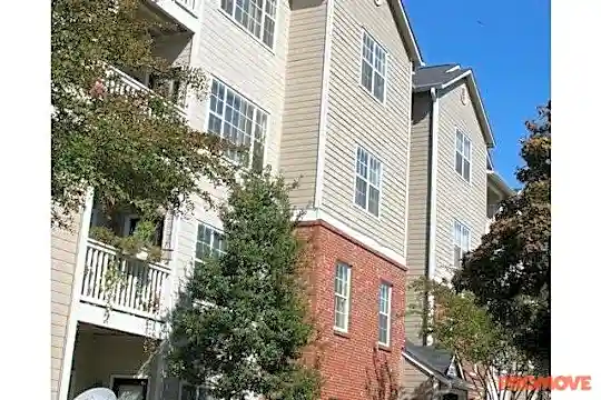 5385 Peachtree Dunwoody Rd Unit #2 Photo 2