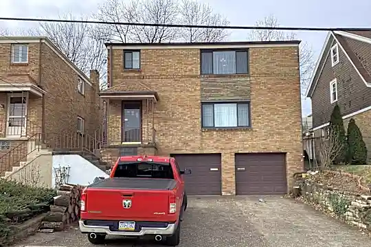 2934 Clermont Ave Photo 1
