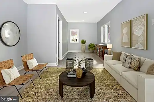903 Minna Ave Photo 1