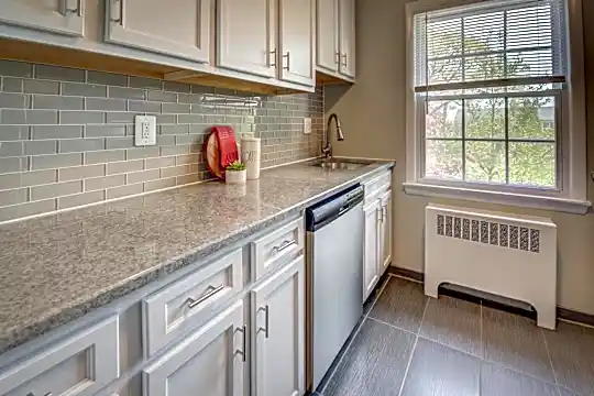 177 Talbott St #177 Photo 2