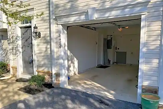 8486 Putnam Ct Photo 1