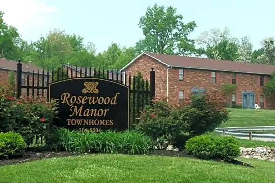 Rosewood Manor Townhomes Photo 1