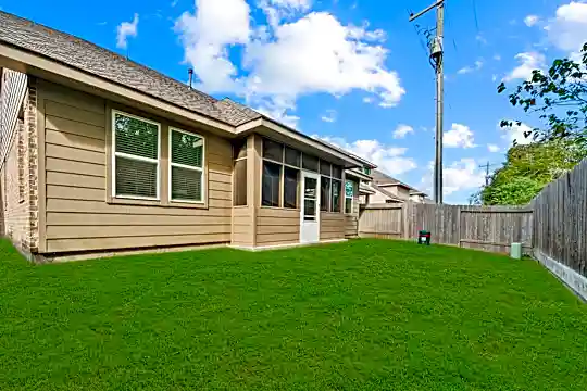 1856 Alyssa Way Photo 2