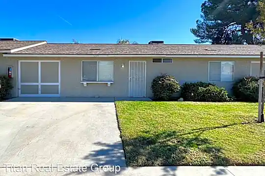 12383 Ross Pl Photo 1