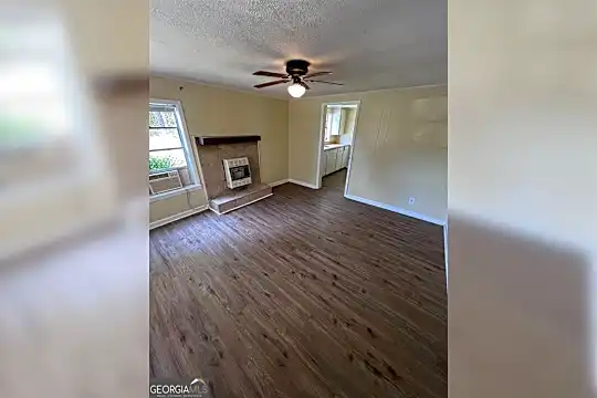 192 Dyer Cir Photo 2