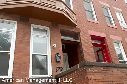 105 W 29th St Photo 2