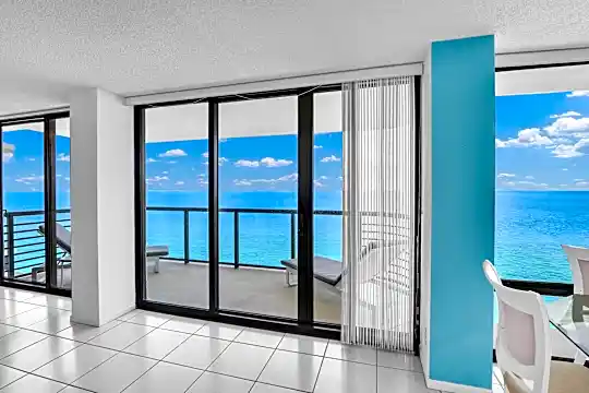 250 S Ocean Blvd #16D Photo 2