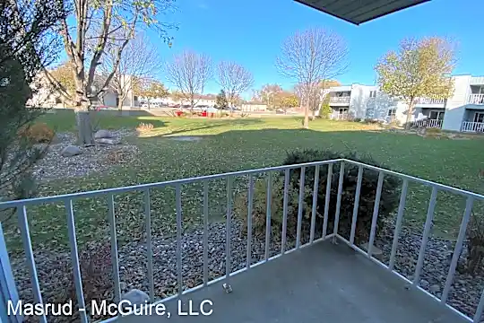 400 Buchner Pl Photo 1