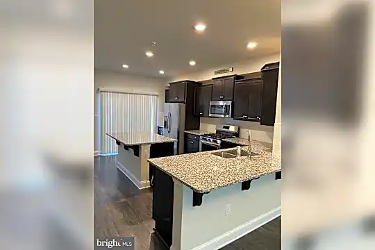 9735 Orkney Pl Photo 2