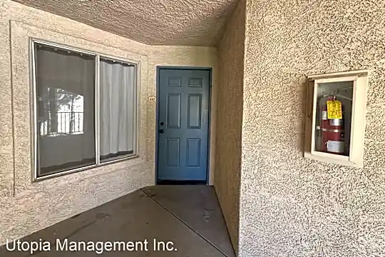 2040 Las Colinas Circle #307 Photo 2