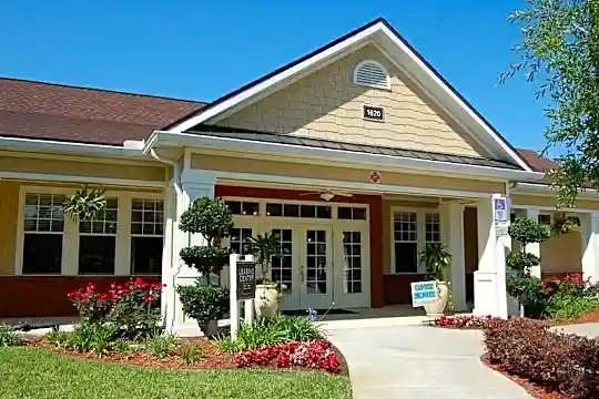 Magnolia Village Photo 2