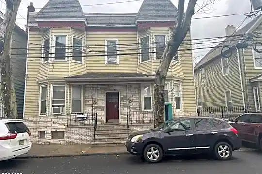 44 Lentz Ave #3 Photo 1