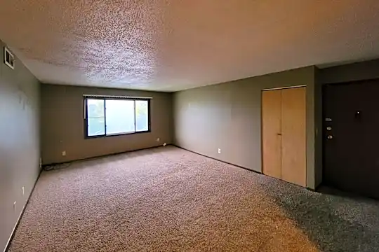 1211 Langley Rd Photo 2