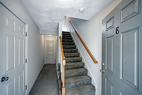 42 Rogers St #8 Photo 2