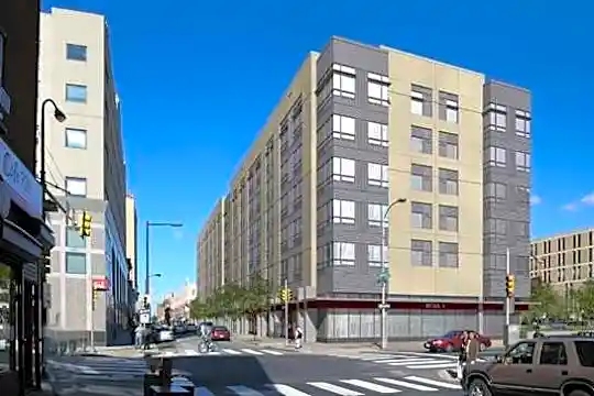 The Pearl Condominiums Photo 2