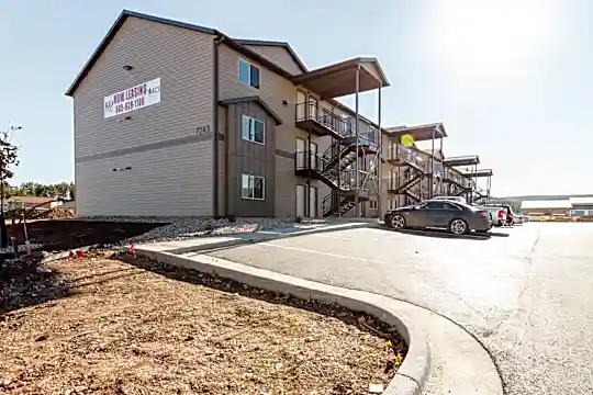 7243 Independence Loop Photo 1