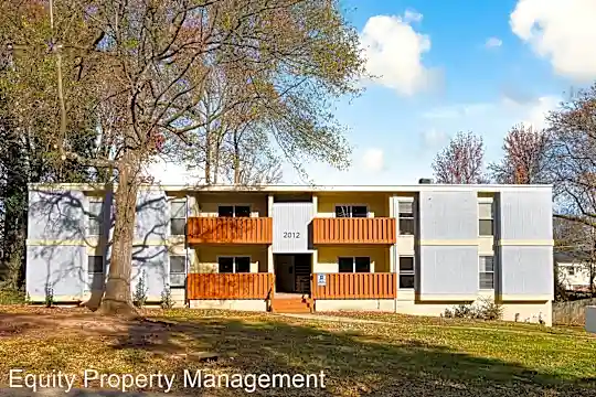 2023 Maywood St Photo 1