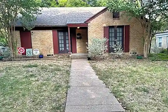 4227 Camden Ave Photo 1