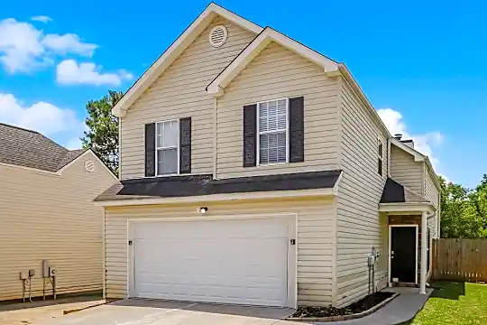 64 BENFIELD CR Photo 1