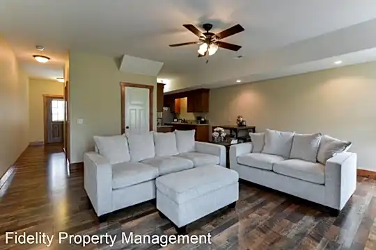2193 W Bingham St Photo 2