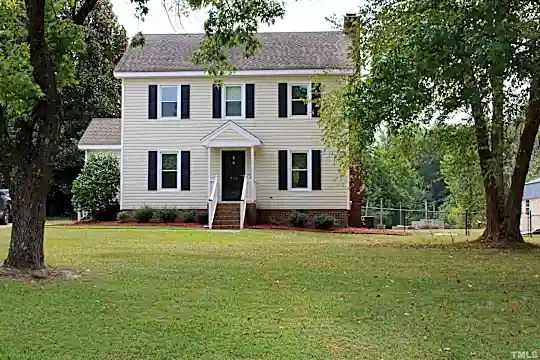 716 S Meadow Rd Photo 1