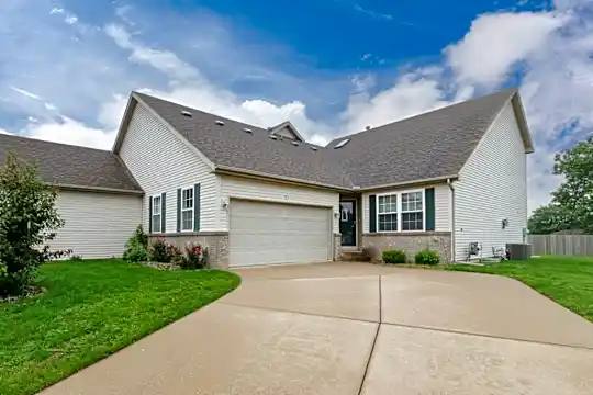 27 Ashling Ct Photo 1