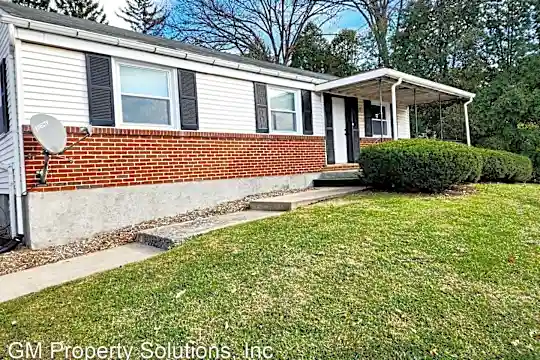 1547 Fruitville Pike Photo 2