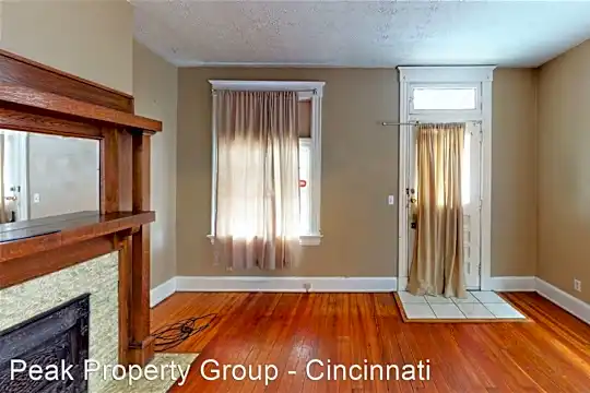 168 Warner St Photo 2