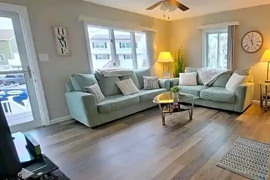 104 Quay Blvd Photo 2