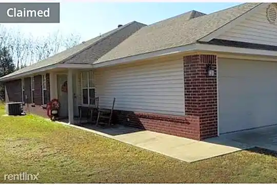 2021 Plum Creek Ln Photo 1