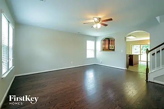6355 Cathwick Circle Photo 2