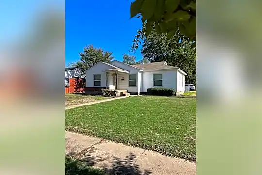 10904 Estacado Dr Photo 1