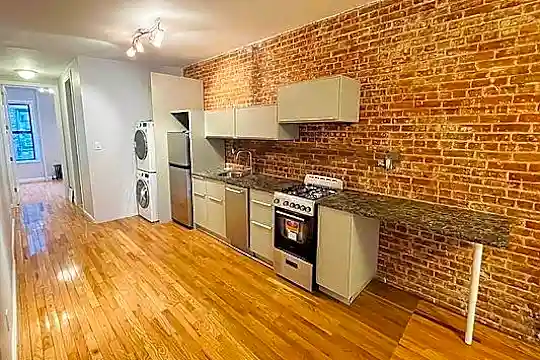 1479 York Ave Photo 1