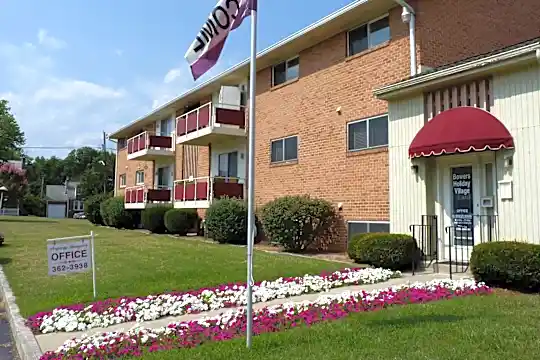 Bowers Holiday Village Photo 2