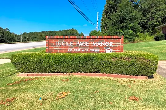 Lucile Page Manor Apartments Photo 2