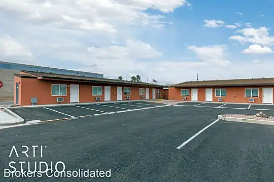 92 W Mesquite Blvd Photo 2