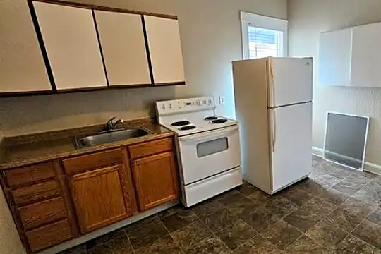 244 Hill St Photo 1