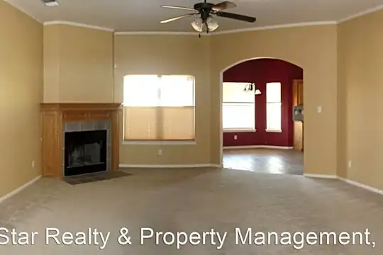 3906 Fabianna Dr Photo 2